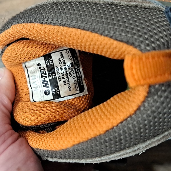 Hi-Tec Hiking Boots Youth * NOT a thrift store find - Picture 11 of 12